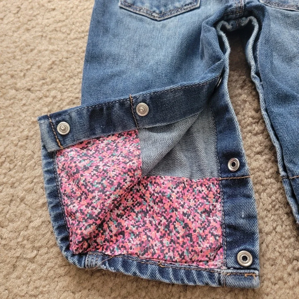 OshKosh Bgosh Baby Girls Blue Denim Floral Trim Vestbak Overalls 12M Medium Wash